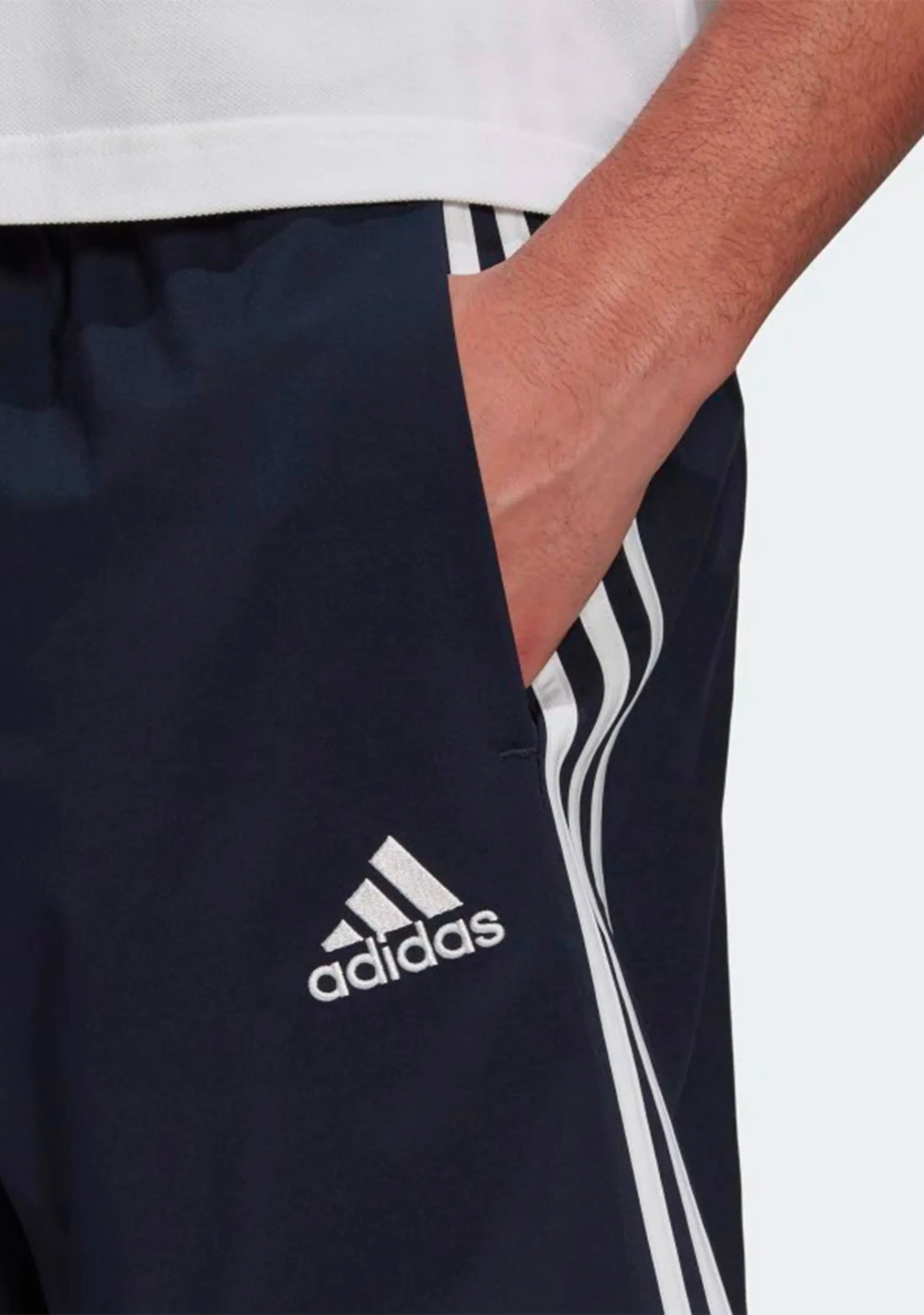 Adidas Men’s Aeroready Essentials Chelsea 3-Stripe Shorts Navy