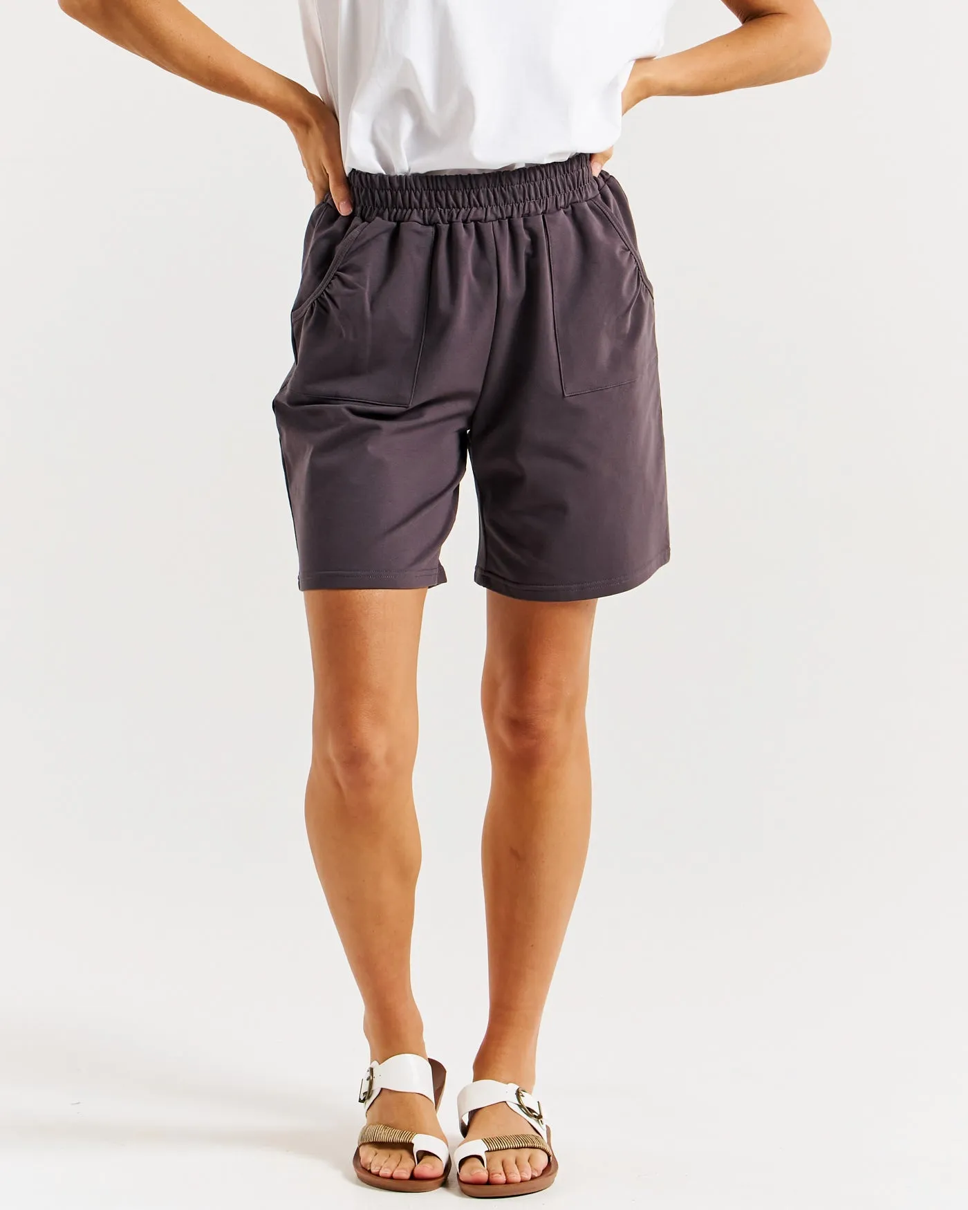 Betty Basics Harvard Short Smoke