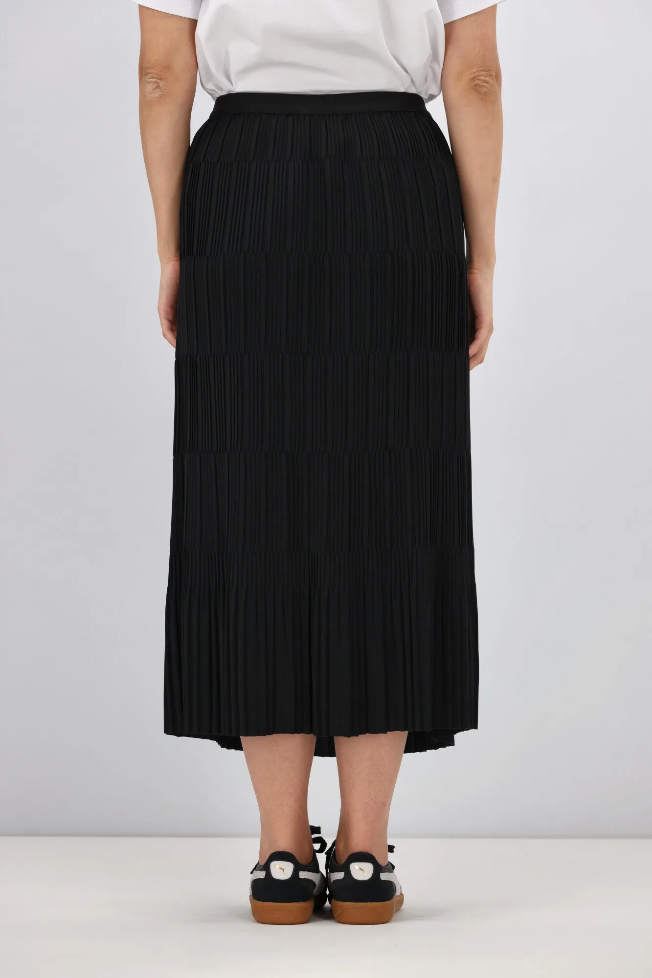Gloss the Label Ricco Pleated Skirt Black