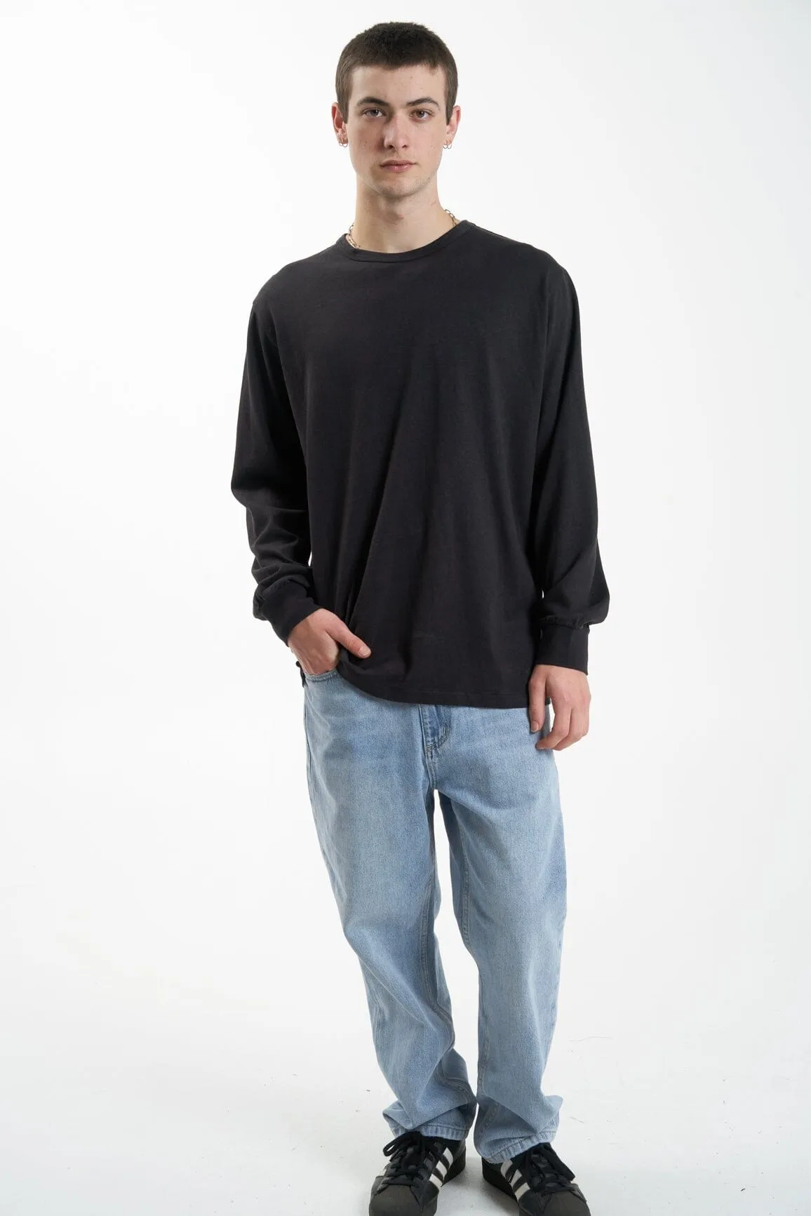 Hemp Thrills Embro Merch Fit Long Sleeve Tee - Black