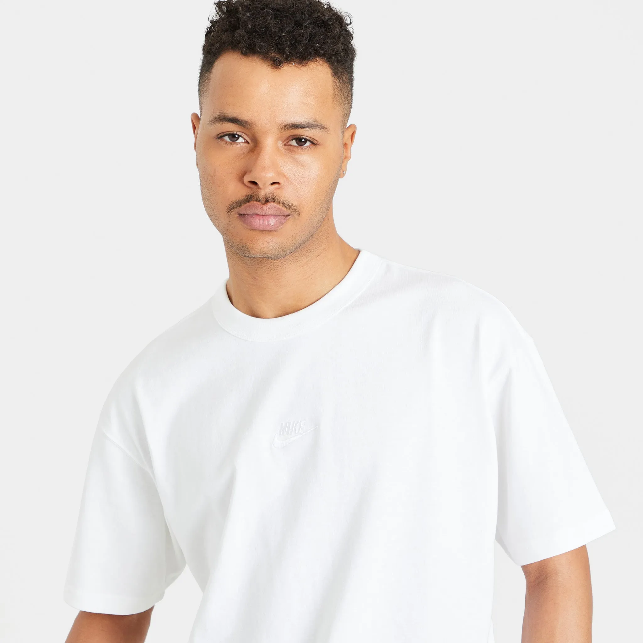 Nike Sportswear Premium Essential T-shirt  / White