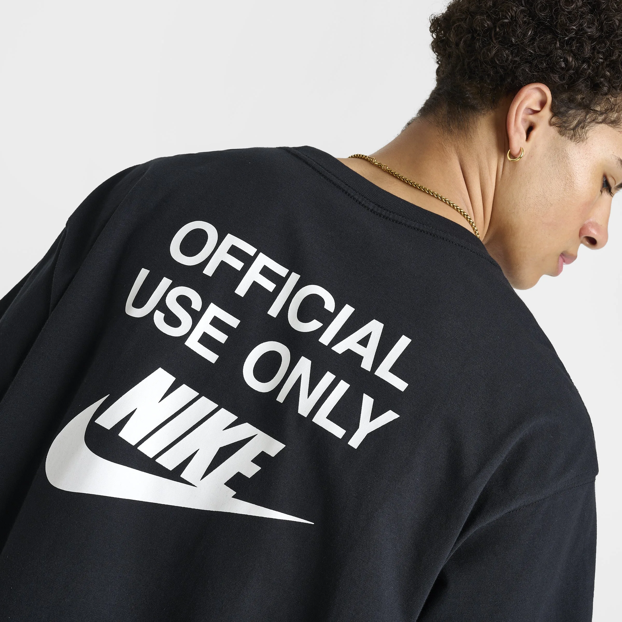 Nike Sportswear Remix Graphic T-Shirt / Black