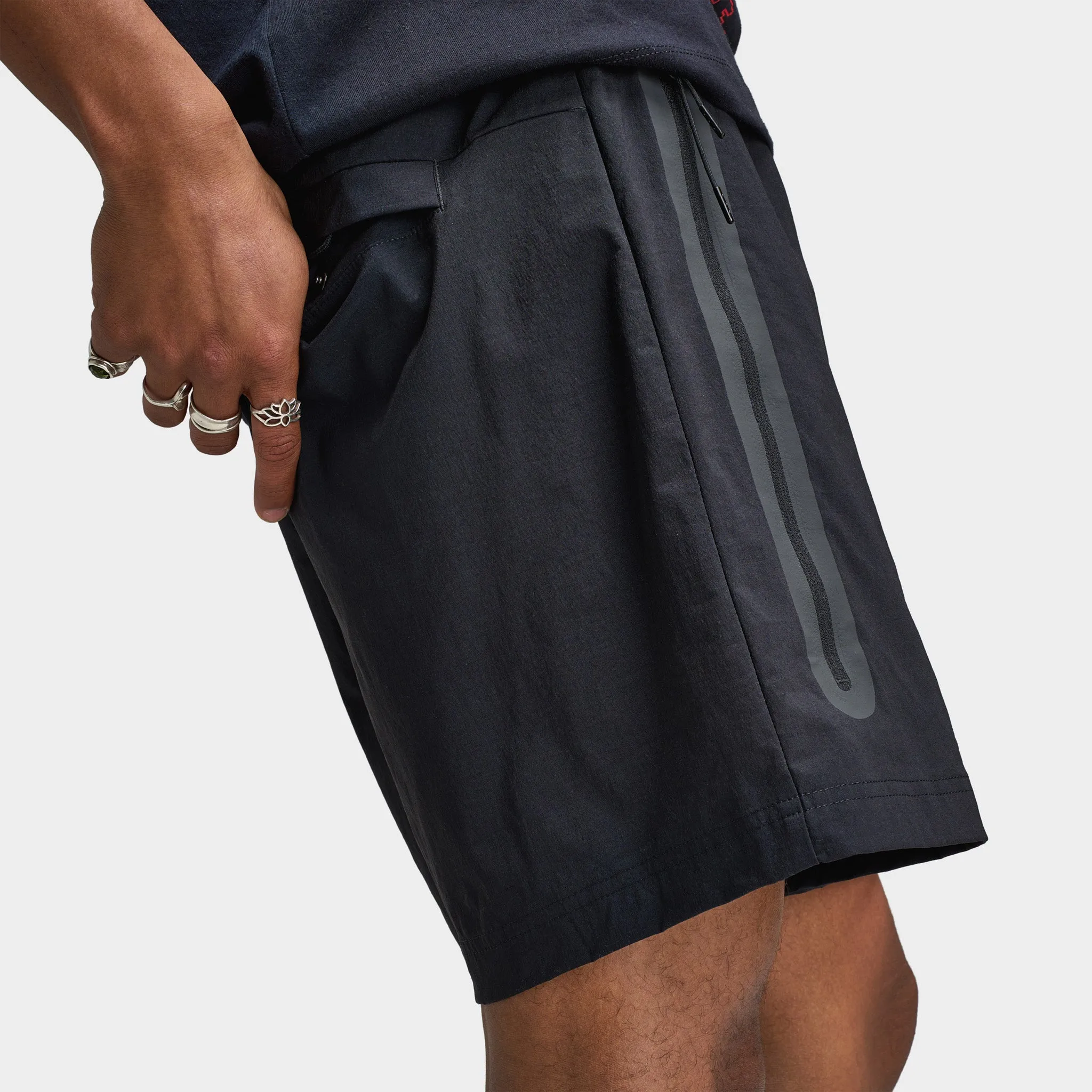 Nike Tech Woven Shorts Black / Black
