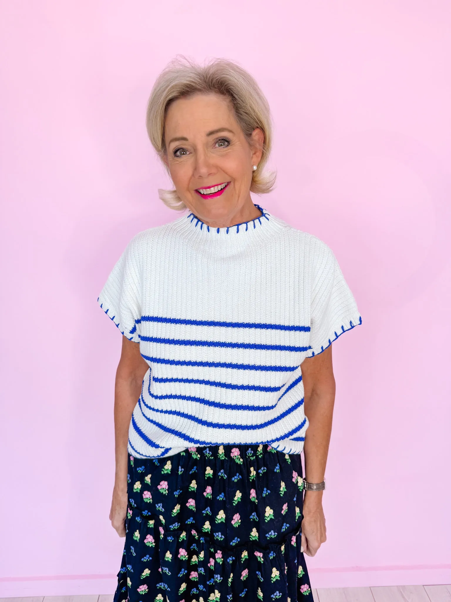 STITCHING PRETTY STRIPE SHORT SLEEVE KNIT TOP