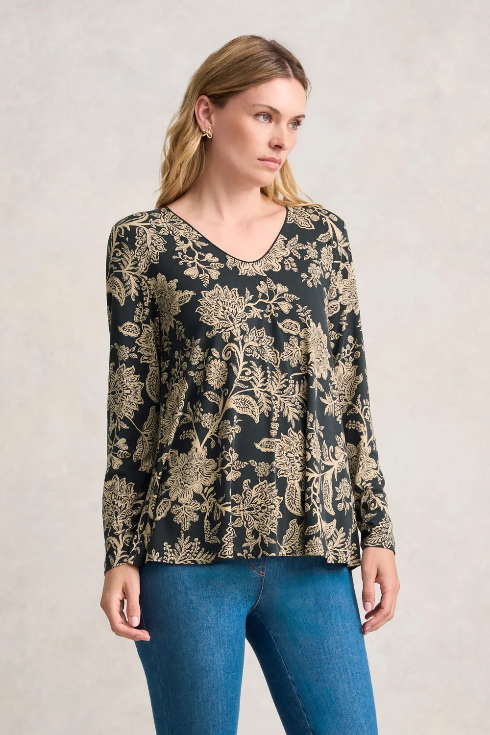 V-Neck Relaxed T-Shirt - Black & Stone Paisley