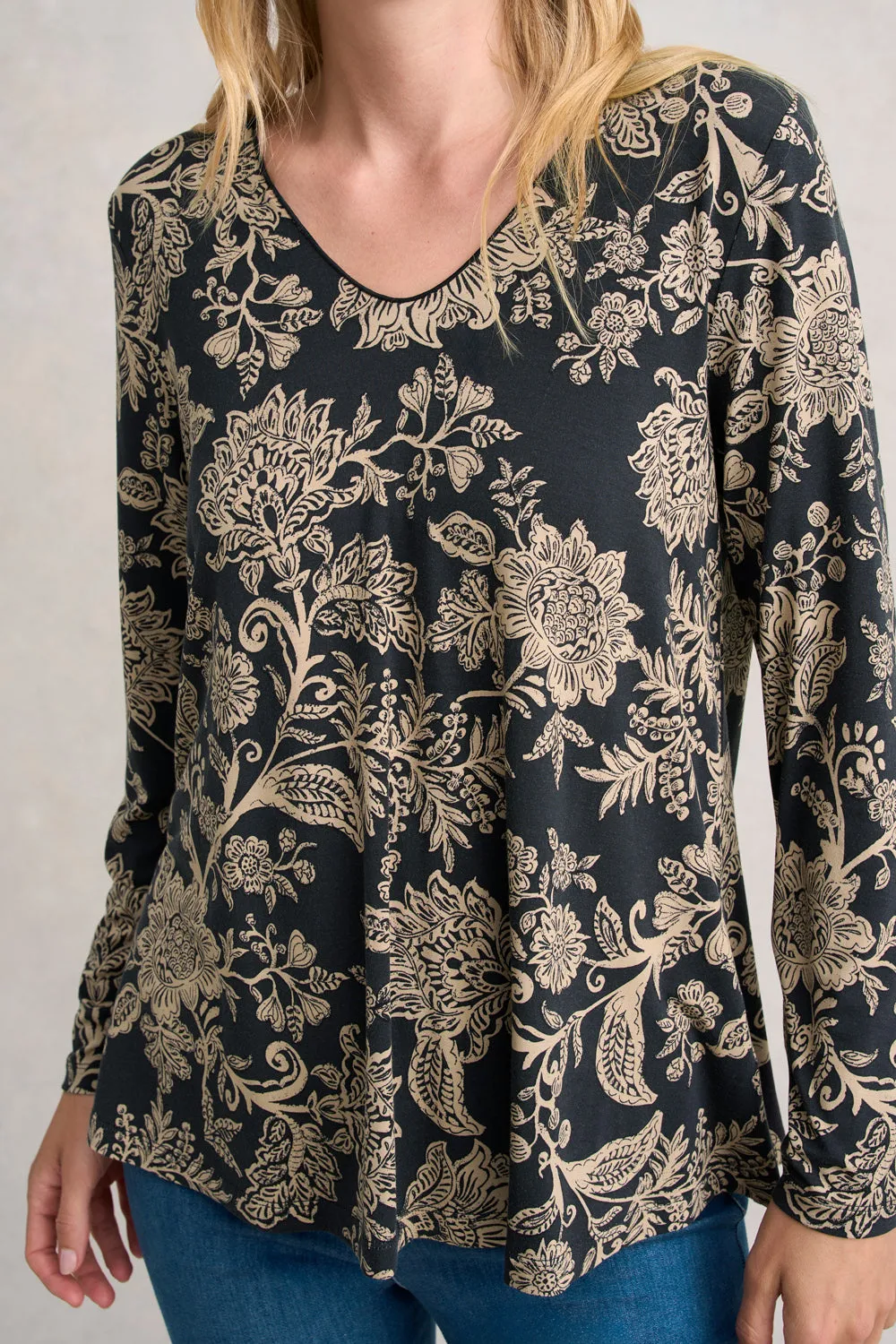 V-Neck Relaxed T-Shirt - Black & Stone Paisley