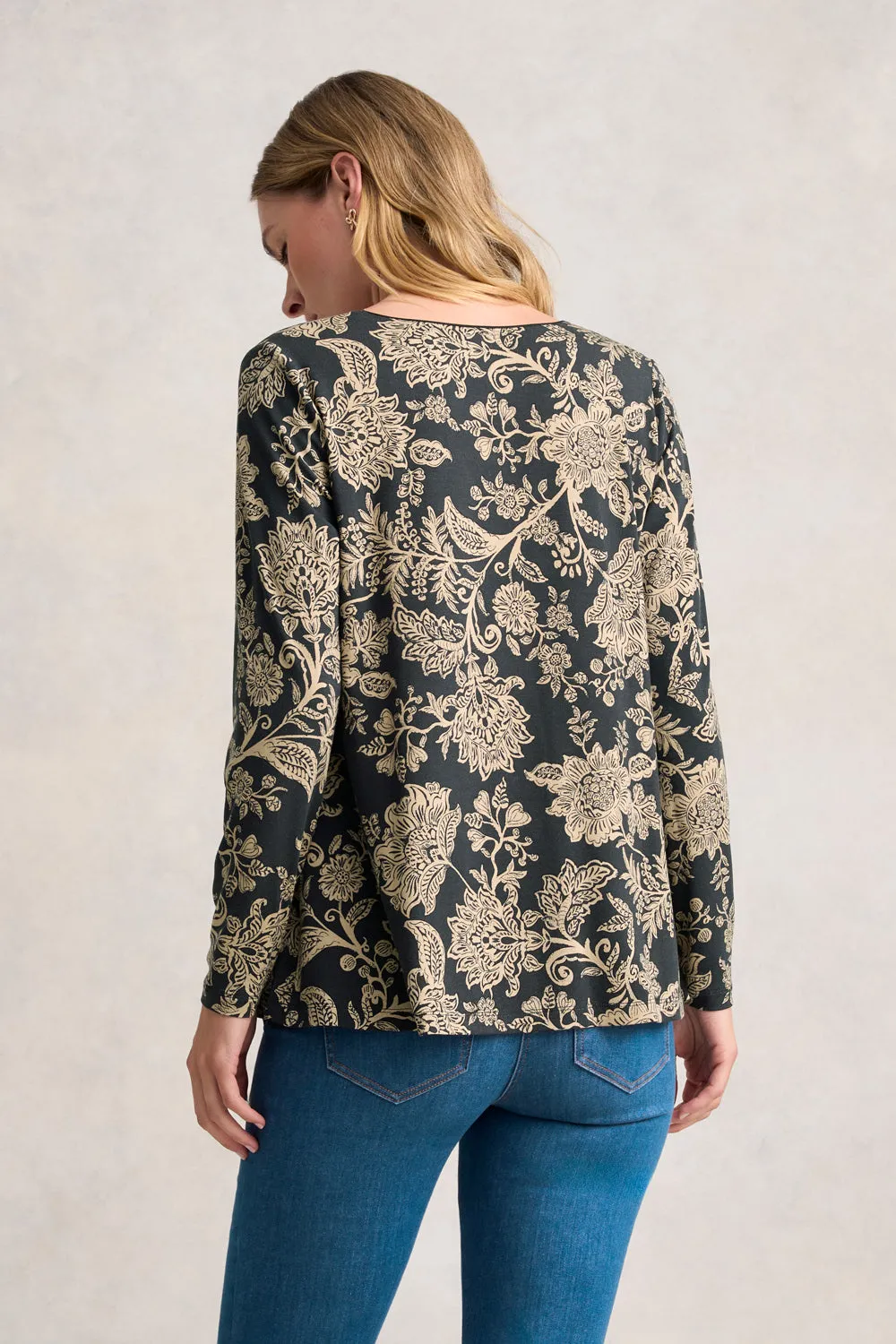 V-Neck Relaxed T-Shirt - Black & Stone Paisley