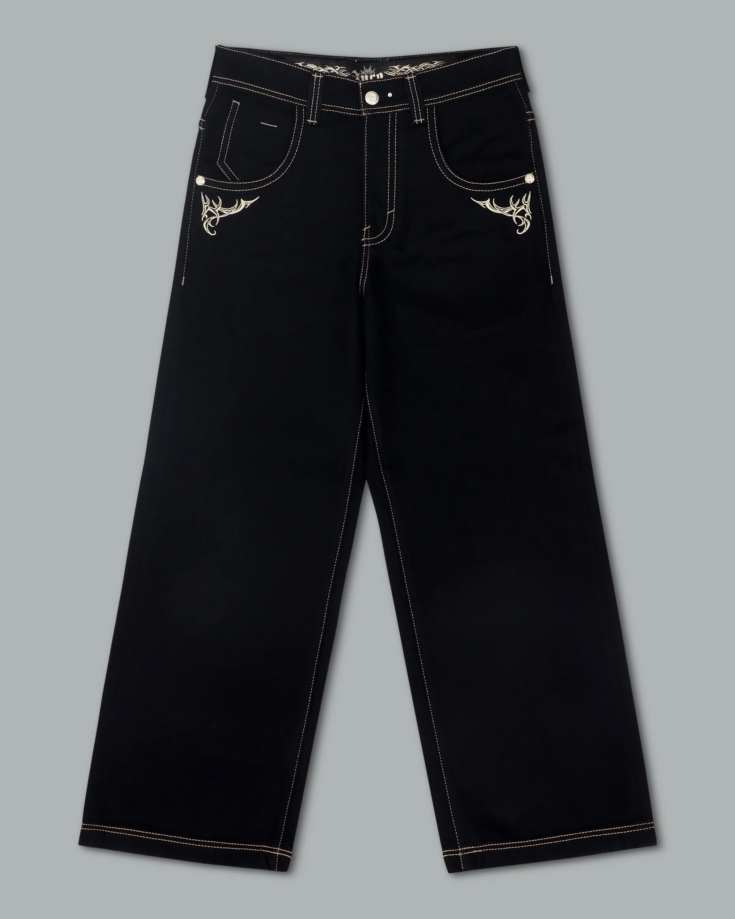 W Karatz. 23. Jet Black.